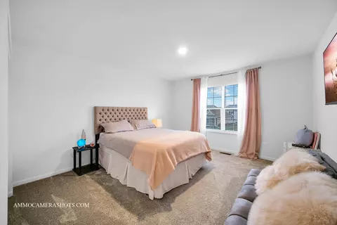 Bedroom - 3617 Edelweiss Rd, Elgin, IL 60124 photo 2 of 4
