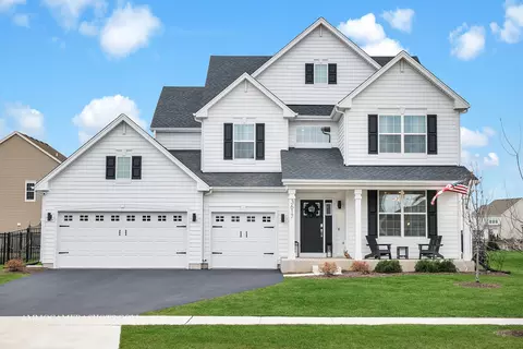Exterior - 3617 Edelweiss Rd, Elgin, IL 60124 photo 1 of 12