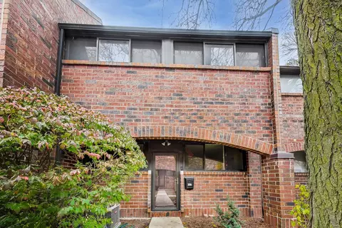 812 S May St #A, Chicago, IL 60607 photo 2