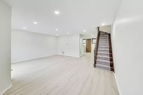 812 S May St #A, Chicago, IL 60607 photo 6
