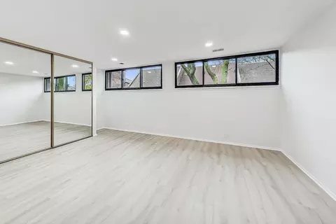 812 S May St #A, Chicago, IL 60607 photo 14