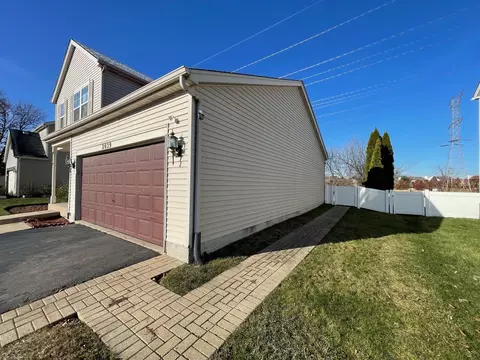 2029 Ridgemoor Dr, Plainfield, IL 60586 photo 4