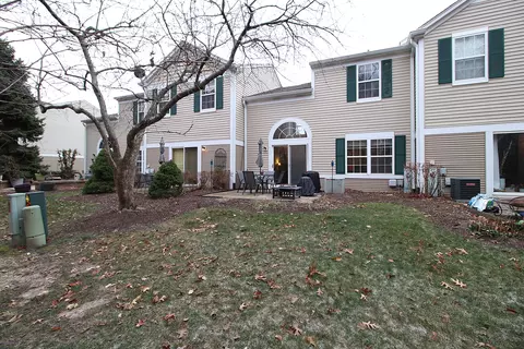 Exterior - 4037 Oak Tree Ln, Plainfield, IL 60586 photo 2 of 5