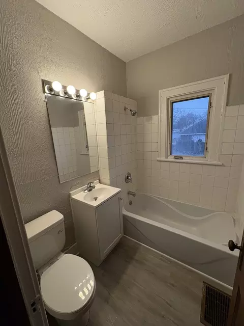 1142 E Bourbonnais St, Kankakee, IL 60901 photo 6