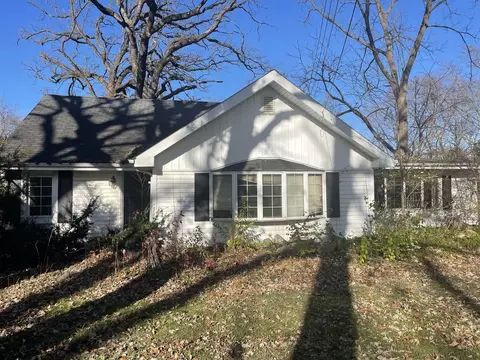1740 Richton Rd, Steger, IL 60475