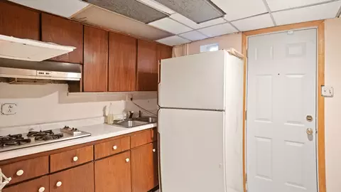 8033 Mcvicker Ave, Burbank, IL 60459 photo 14