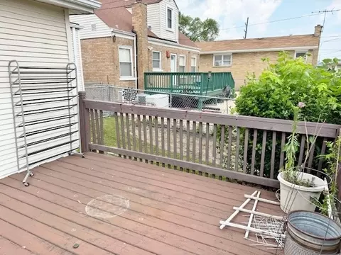 Exterior - 1429 N Wolf Rd, Berkeley, IL 60163 photo 6 of 9