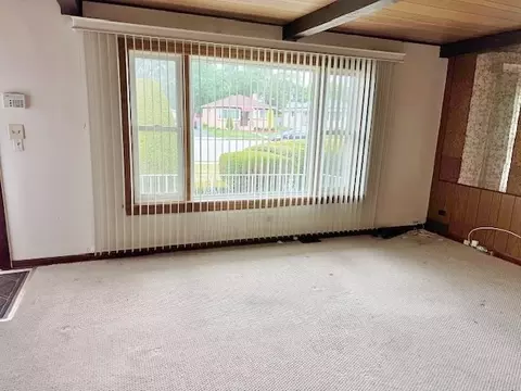 Living - 1429 N Wolf Rd, Berkeley, IL 60163 photo 1 of 4
