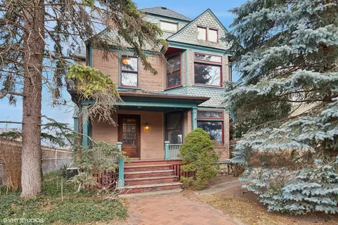 221 W Harris Ave, La Grange, IL 60525