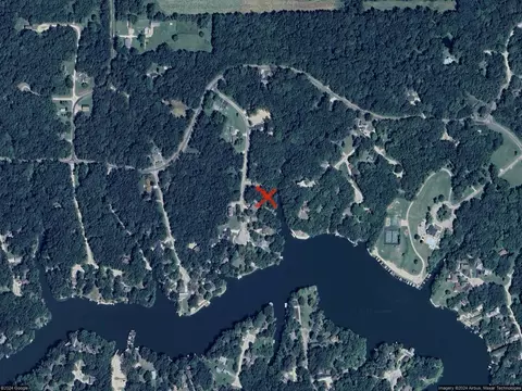 22 Clearwater Pt, Putnam, IL 61560