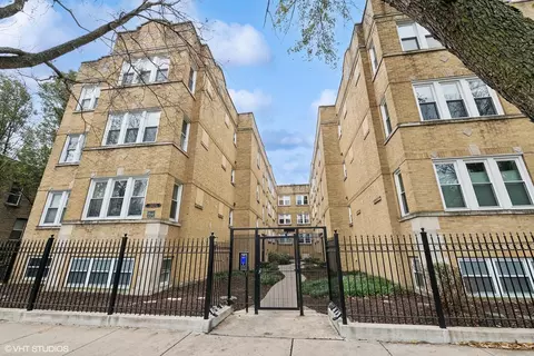 3425 W Shakespeare Ave #3B, Chicago, IL 60647