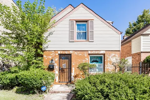 8455 S Seeley Ave, Chicago, IL 60620