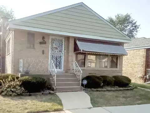 10746 S King Dr, Chicago, IL 60628