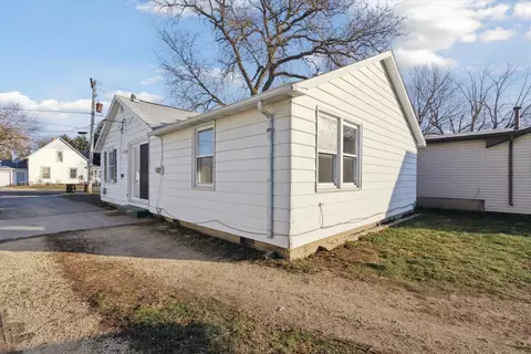 408 W 4th St, Byron, IL 61010 photo 25