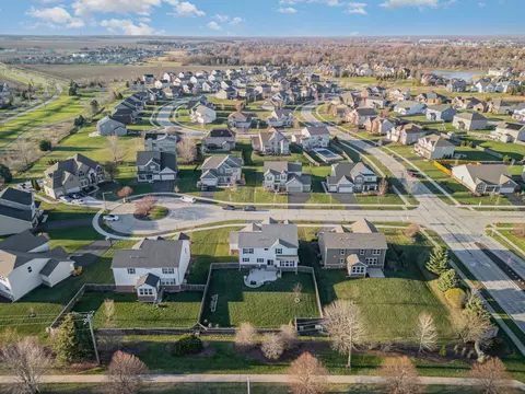 View/Area - 15837 Brookshore Dr, Plainfield, IL 60544 photo 6 of 8