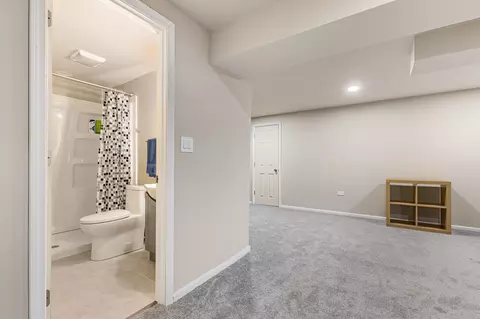 Bath - 15837 Brookshore Dr, Plainfield, IL 60544 photo 4 of 4