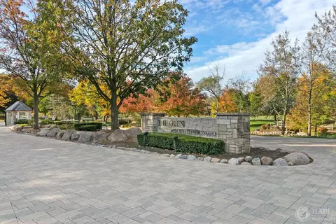 18 Kitson Dr, South Barrington, IL 60010
