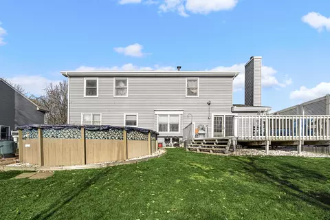 Exterior - 1237 Thrun Dr, Batavia, IL 60510 photo 3 of 4