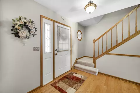 Entry Way - 1237 Thrun Dr, Batavia, IL 60510 photo 1 of 1