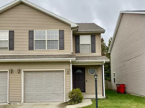 3410 Stoneway Ct, Champaign, IL 61822