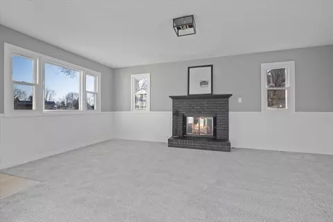 202 E Monroe St, Towanda, IL 61776 photo 3