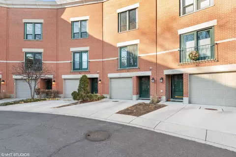 616 S Laflin St #B, Chicago, IL 60607