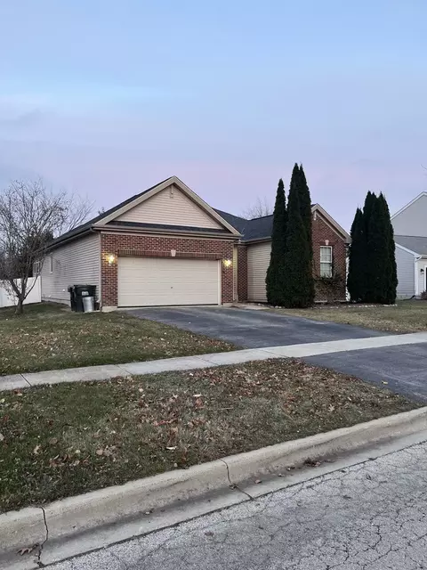 216 Stearn Dr, Genoa, IL 60135