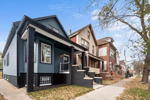 8240 S South Shore Dr, Chicago, IL 60617