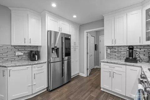 602 Daisy Ln, Roselle, IL 60172 photo 10