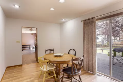 Dining - 329 Park Crest Dr, Freeport, IL 61032 photo 1 of 1
