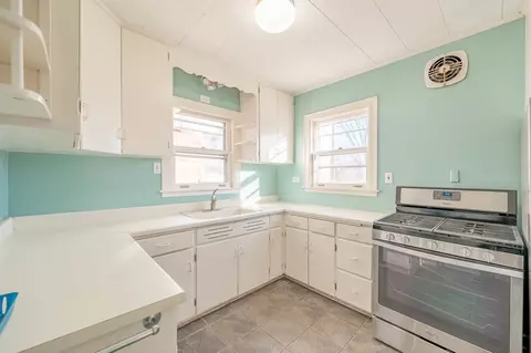 Kitchen - 2147 Hartrey Ave, Evanston, IL 60201 photo 1 of 3