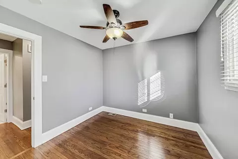 1876 Cambridge Ln, Wheaton, IL 60189 photo 18