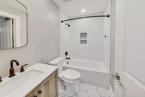 1876 Cambridge Ln, Wheaton, IL 60189 photo 23