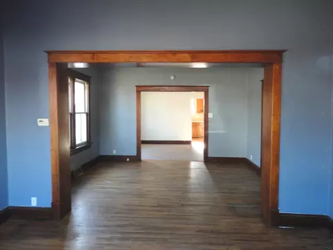 Living - 417 E Illinois Ave, Morris, IL 60450 photo 1 of 4