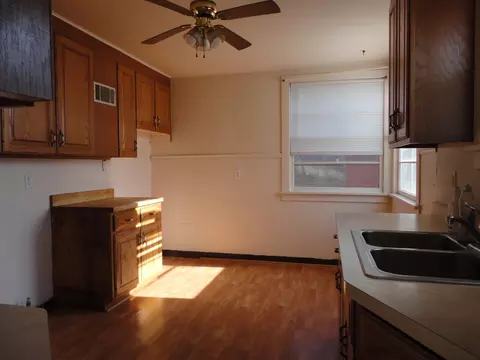 Kitchen - 417 E Illinois Ave, Morris, IL 60450 photo 2 of 2