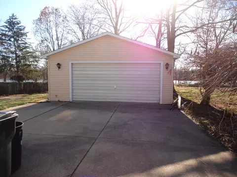 Exterior - 417 E Illinois Ave, Morris, IL 60450 photo 4 of 7