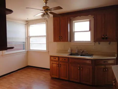 Kitchen - 417 E Illinois Ave, Morris, IL 60450 photo 1 of 2