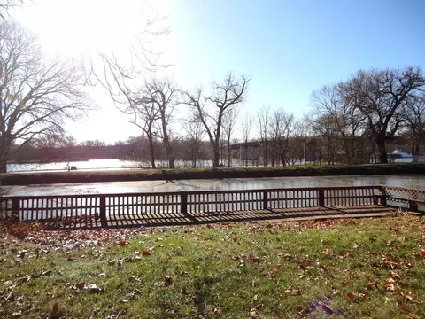 View/Area - 417 E Illinois Ave, Morris, IL 60450 photo 1 of 2
