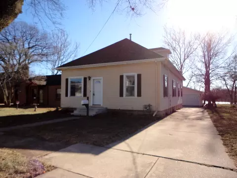 417 E Illinois Ave, Morris, IL 60450
