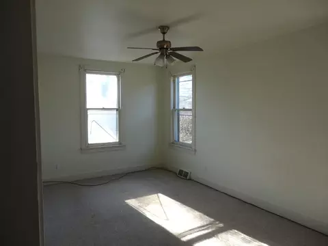 Bedroom - 417 E Illinois Ave, Morris, IL 60450 photo 4 of 5