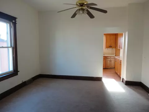 Living - 417 E Illinois Ave, Morris, IL 60450 photo 3 of 4