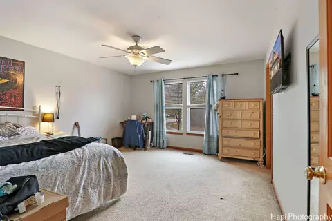 1922 Hemlock Dr, Mchenry, IL 60050 photo 15