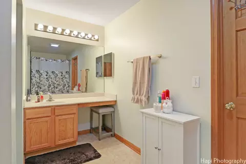 1922 Hemlock Dr, Mchenry, IL 60050 photo 12