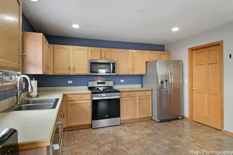 1922 Hemlock Dr, Mchenry, IL 60050 photo 7
