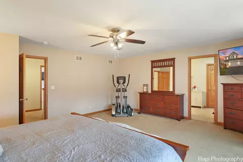 1922 Hemlock Dr, Mchenry, IL 60050 photo 11
