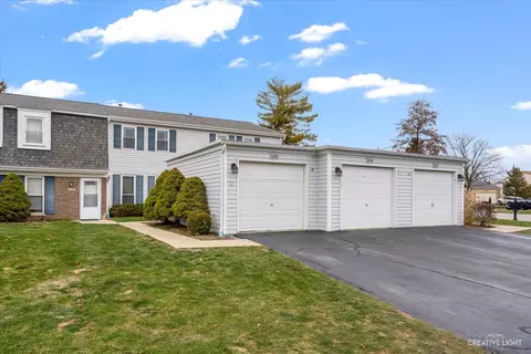 1214 Churchill Dr, Roselle, IL 60172