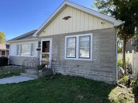 7125 W 113th St, Worth, IL 60482