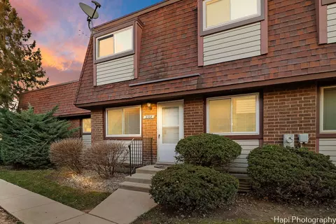2508 Berkshire Ct, Waukegan, IL 60087