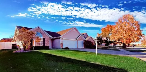 1203 Cobblefield Rd, Champaign, IL 61822