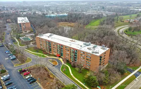 1800 Huntington Blvd #214, Hoffman Estates, IL 60169